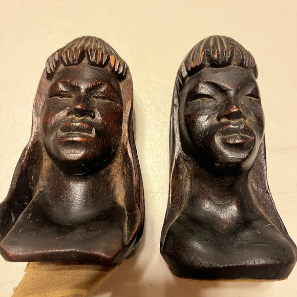 Sculpture hand carved wood. Representing an Indian woman and man measuring 11 cm - Picture 11 of 16